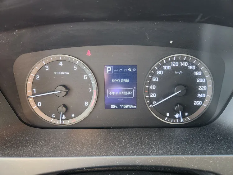 Hyundai LF Sonata 15