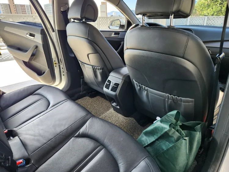 Hyundai LF Sonata 11