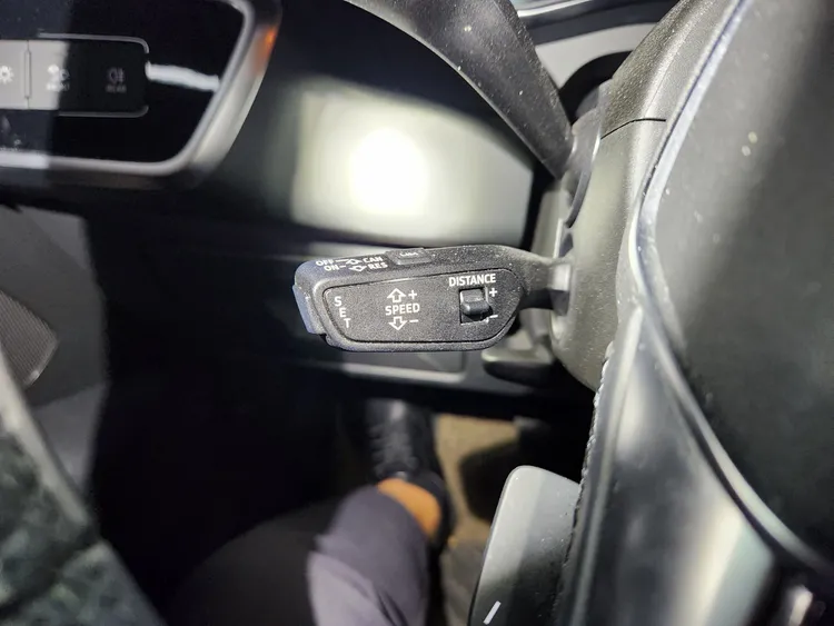 Audi A6 (C8) 25