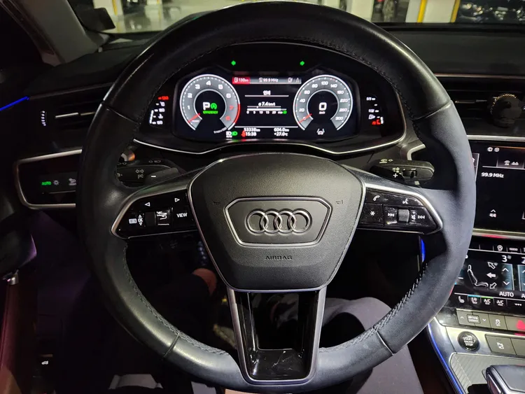 Audi A6 (C8) 15