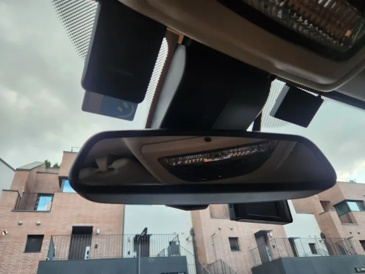 BMW 5 Series (F10) 22