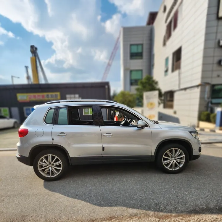 Volkswagen Tiguan 7