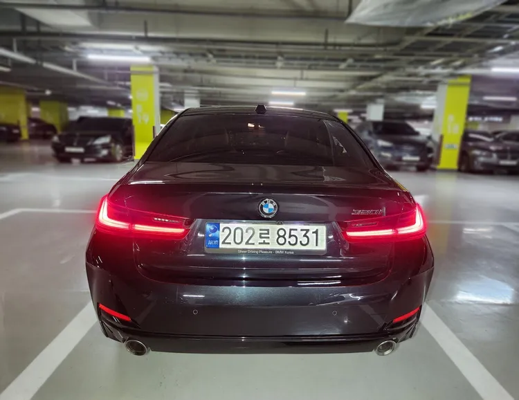 BMW 3 Series (G20) 4