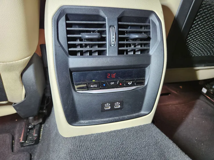 BMW 3 Series (G20) 24