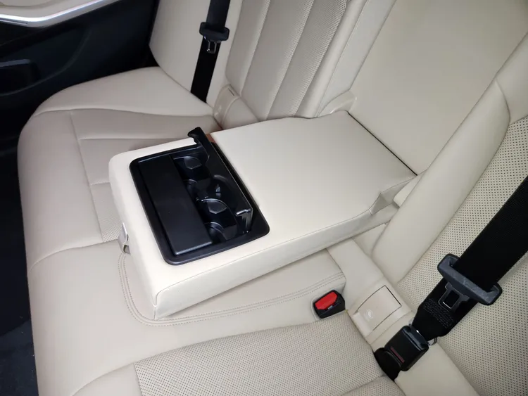 BMW 3 Series (G20) 25