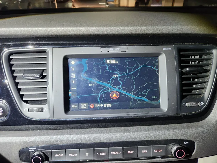 Kia Carnival 34