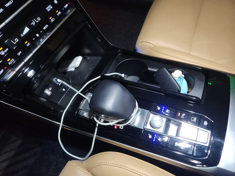 Kia K7 Premier Hybrid 14