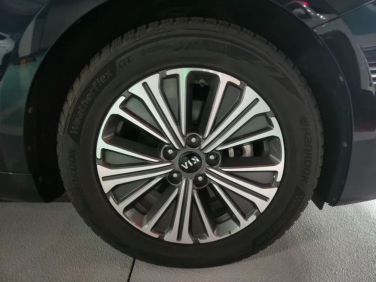 Kia K7 Premier Hybrid 29