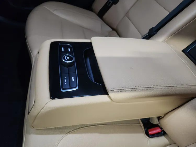 Kia K7 Premier Hybrid 15