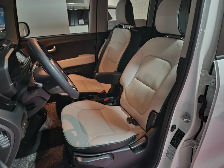 Kia Kia Ray 12