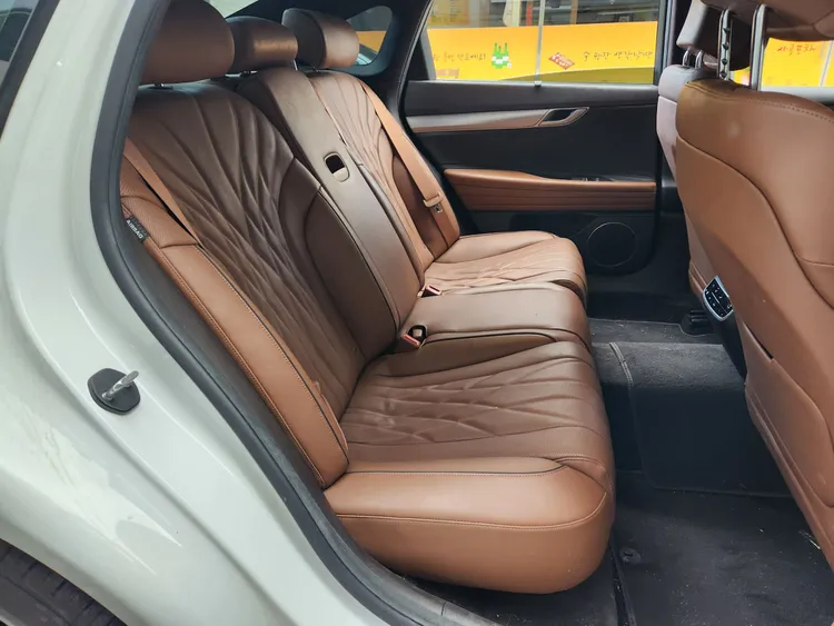 Genesis G80 10