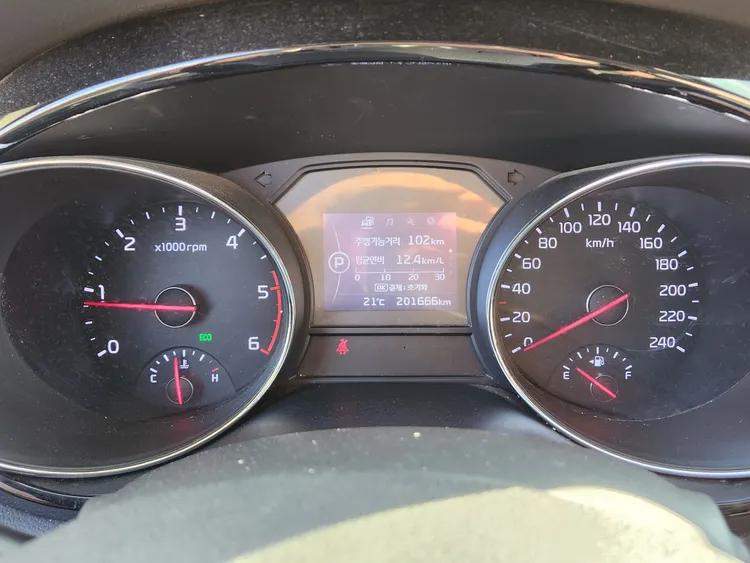 Kia Carnival 16