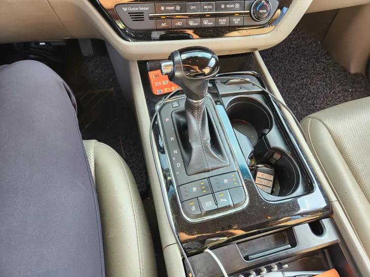 Kia Carnival 21
