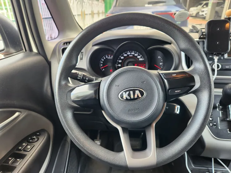 Kia Ray 12