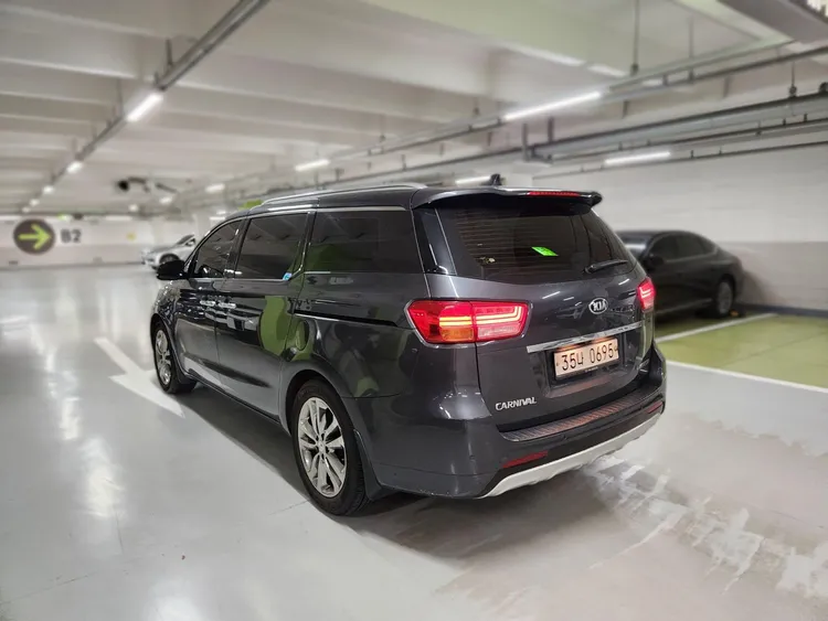 Kia Carnival 7
