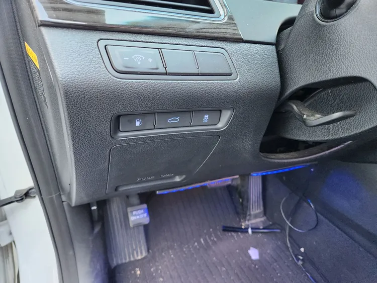Hyundai LF Sonata 17