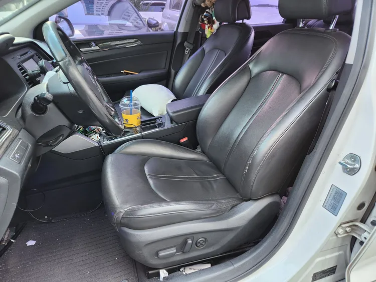 Hyundai LF Sonata 8