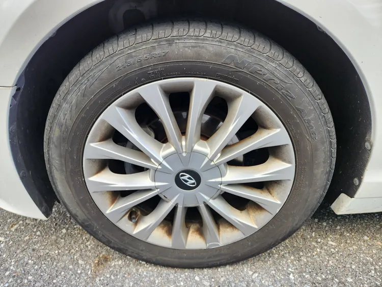 Hyundai LF Sonata 35