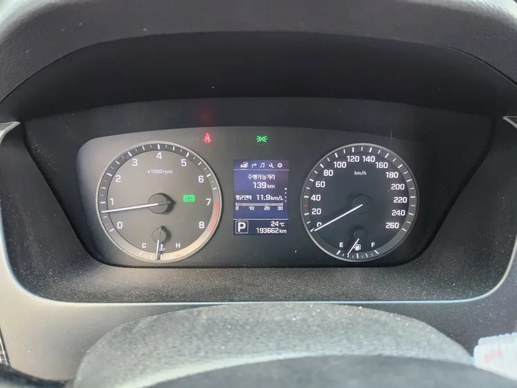 Hyundai LF Sonata 14