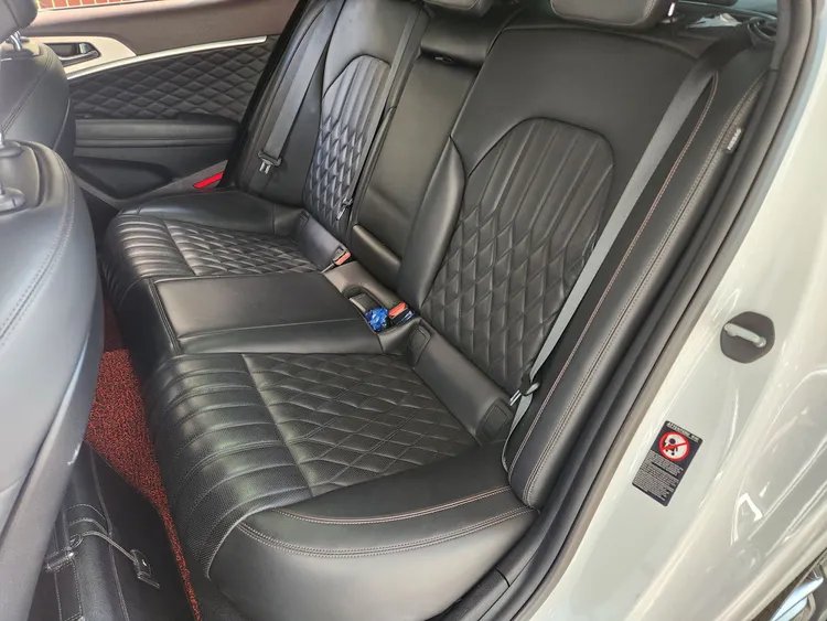 Genesis G70 11