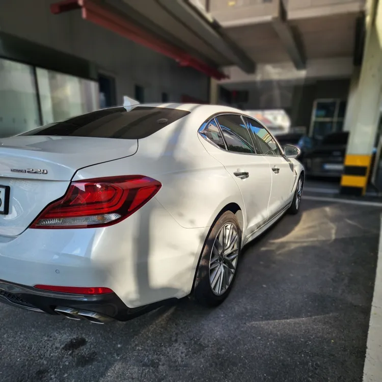 Genesis G70 4
