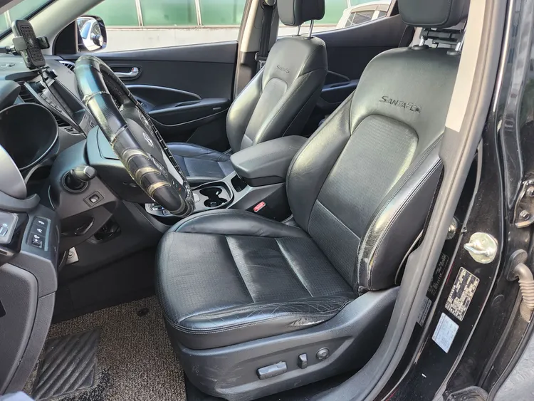Hyundai Santa Fe DM 6