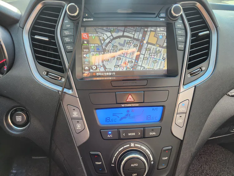 Hyundai Santa Fe DM 7