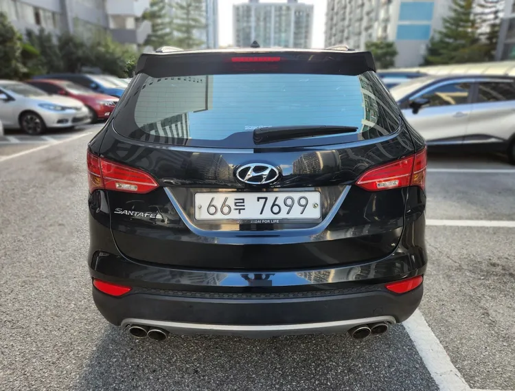 Hyundai Santa Fe DM 2