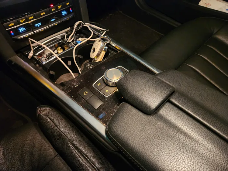 Mercedes E-Class (W212) 15