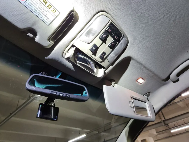 Kia Carnival 35