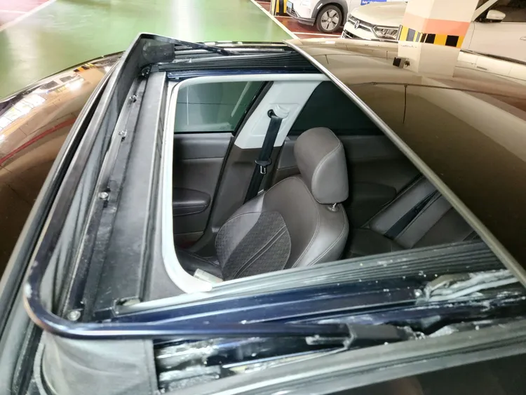 Kia K5 Hybrid 5