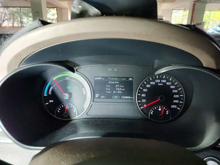 Kia K5 Hybrid 14