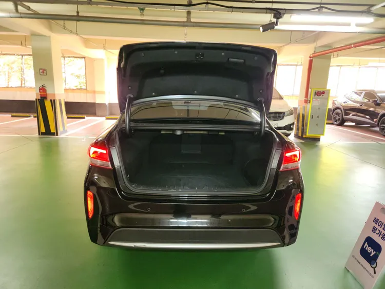Kia K5 Hybrid 6