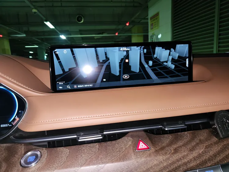 Genesis G80 25