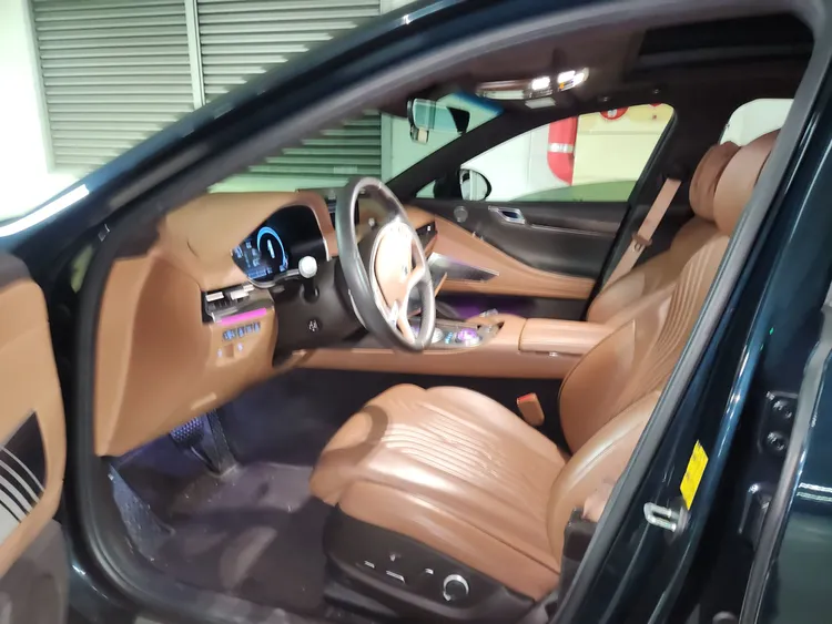 Genesis G80 12
