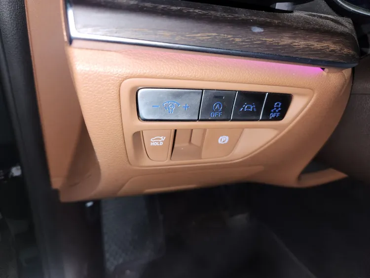 Genesis G80 23