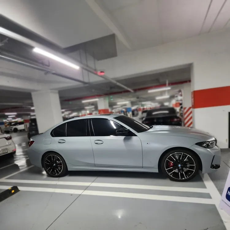 BMW 3 Series (G20) 4