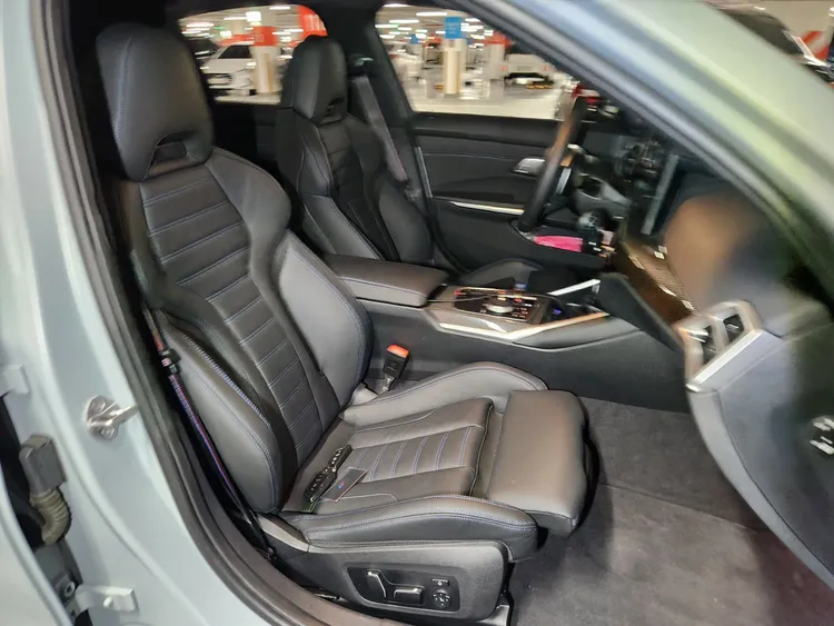 BMW 3 Series (G20) 12