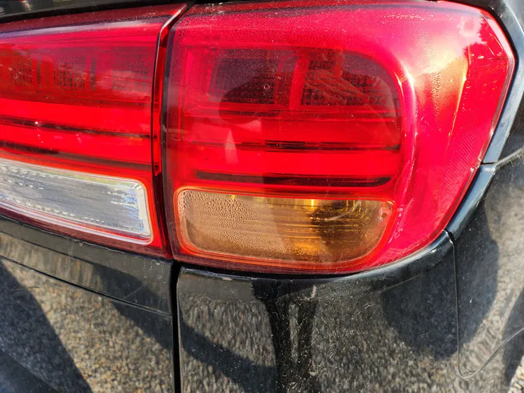 Kia Carnival 38
