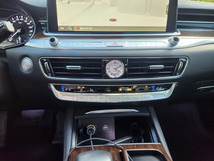 Kia K9 11