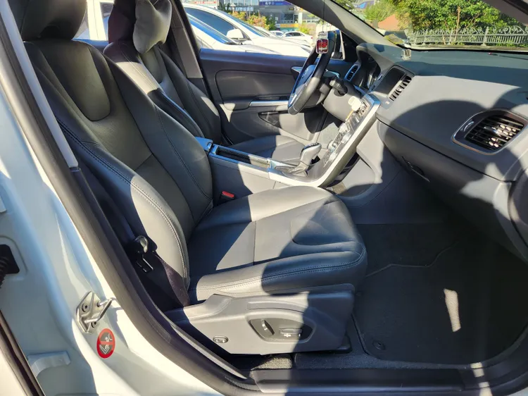 Volvo S60 12