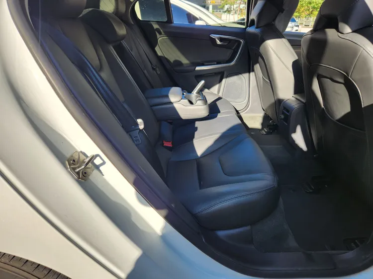 Volvo S60 11