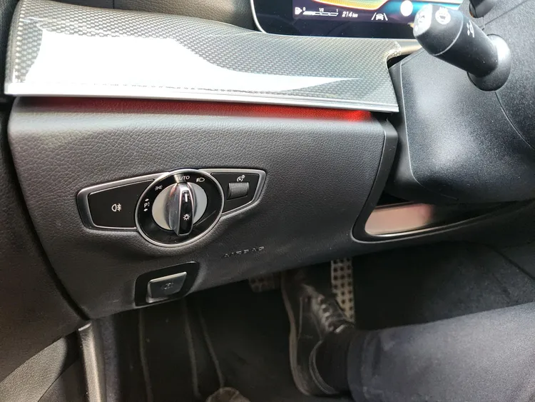 Mercedes E-Class (W213) 19