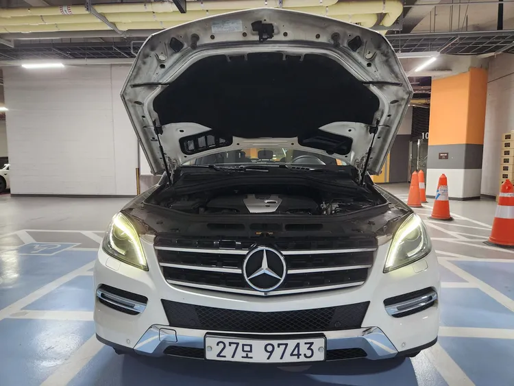 Mercedes M-Class (W166) 33