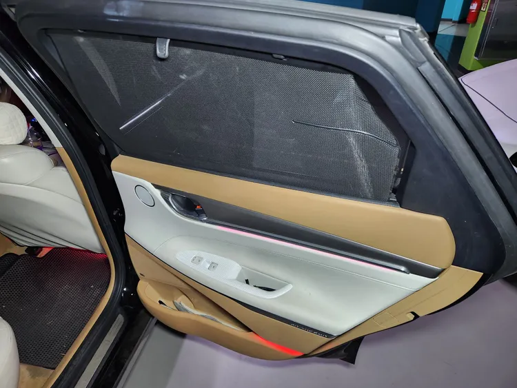 Hyundai Grandeur IG 33