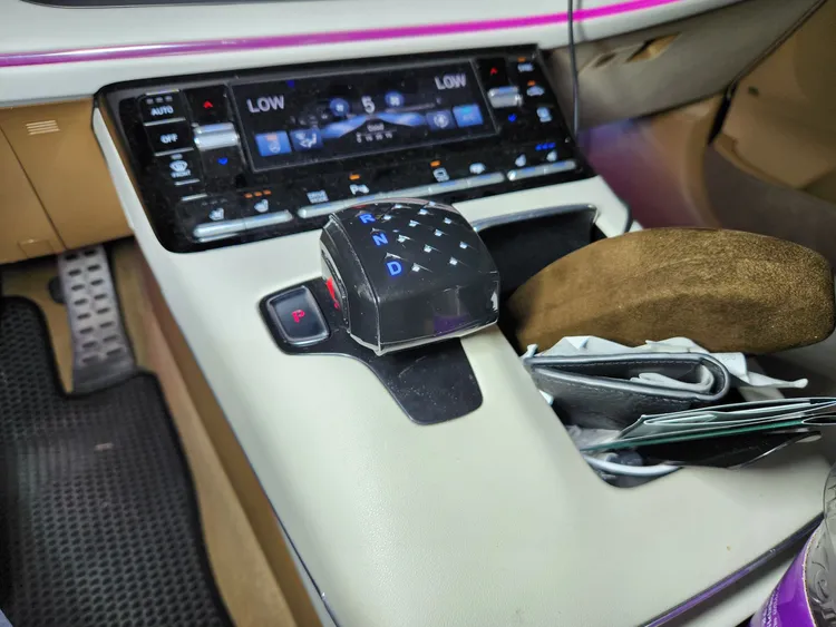 Hyundai Grandeur IG 23
