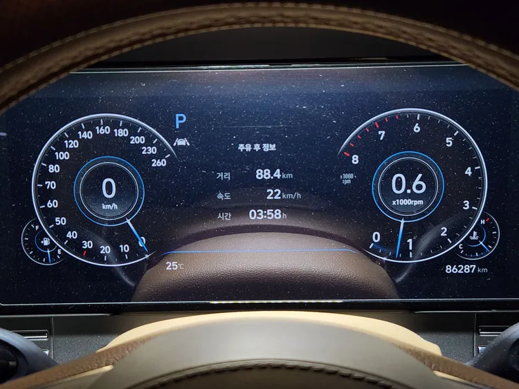 Hyundai Grandeur IG 17