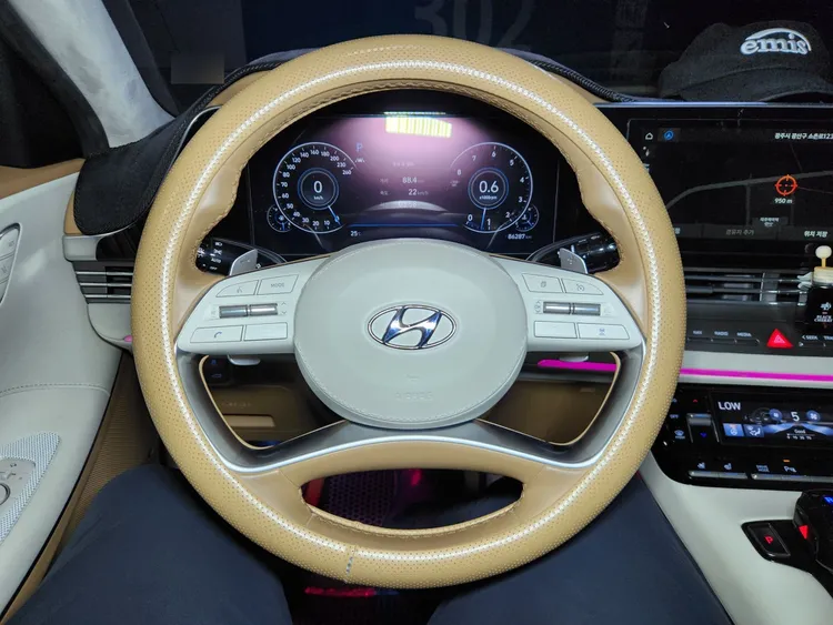 Hyundai Grandeur IG 18