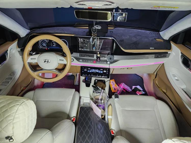 Hyundai Grandeur IG 13