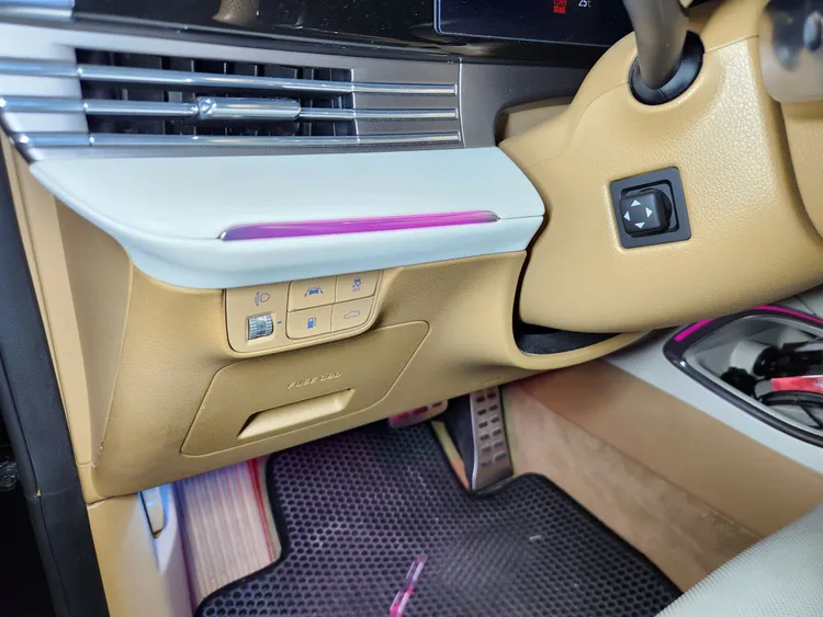 Hyundai Grandeur IG 27